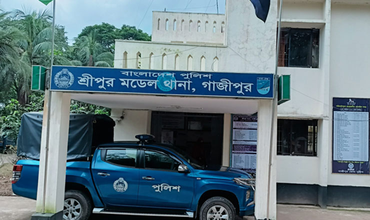 ফের বাসে নারীকে দলবদ্ধ ধর্ষণ 