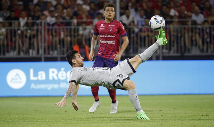 বাইসাইকেল কিকে মেসির গোল, ভিডিও ভাইরাল