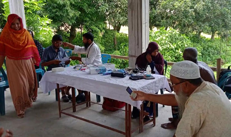 ব্রাকের উদ্যোগে বাগমারায় চক্ষু শিবির অনুষ্ঠিত