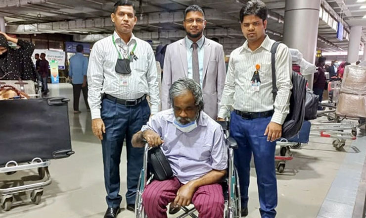 ৩৬ বছর পর অসুস্থ-নিঃস্ব হয়ে ফেরা প্রবাসীকে নিতে চায়নি স্বজনরাও!