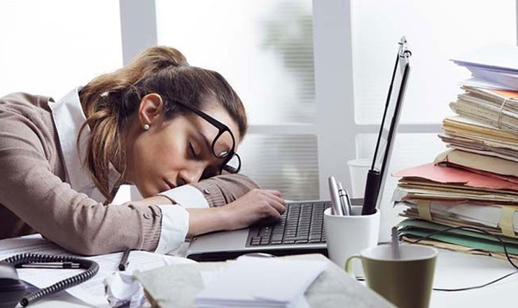 ঘুম থেকে উঠেও ক্লান্ত? ৬টি কারণ ও প্রতিকার