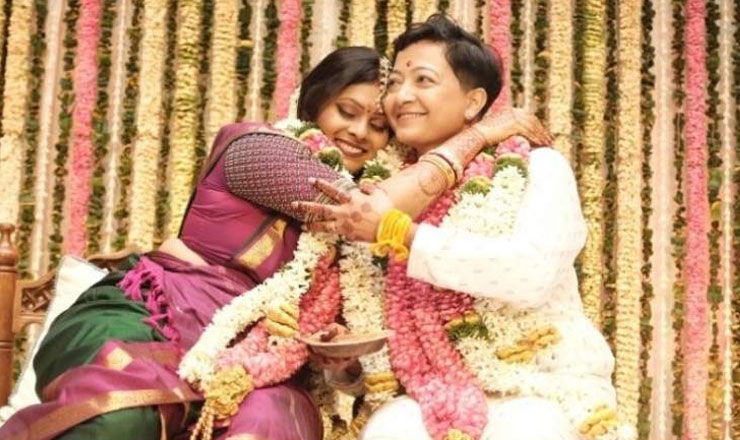 পুজোর আগে সমপ্রেমে একাকার ভারত-বাংলাদেশ'র বিয়ে দুই মেয়ের