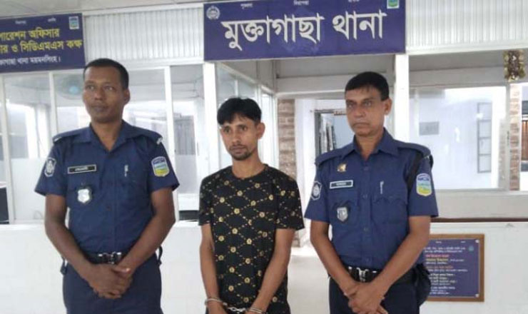 গৃহবধূকে বিবস্ত্র করে নির্যাতন, স্বামী গ্রেফতার