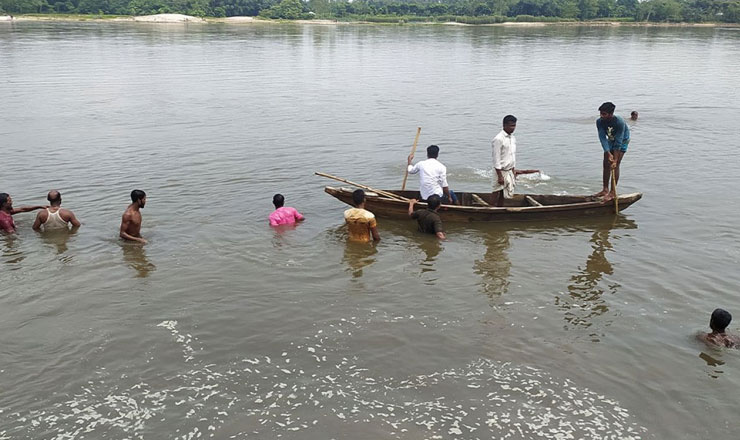 করতোয়ায় নৌকাডুবি : দুই দিনে ৫০ লাশ উদ্ধার