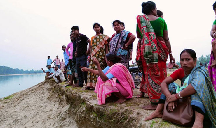 কান্নার জল গড়ায় করতোয়ায়