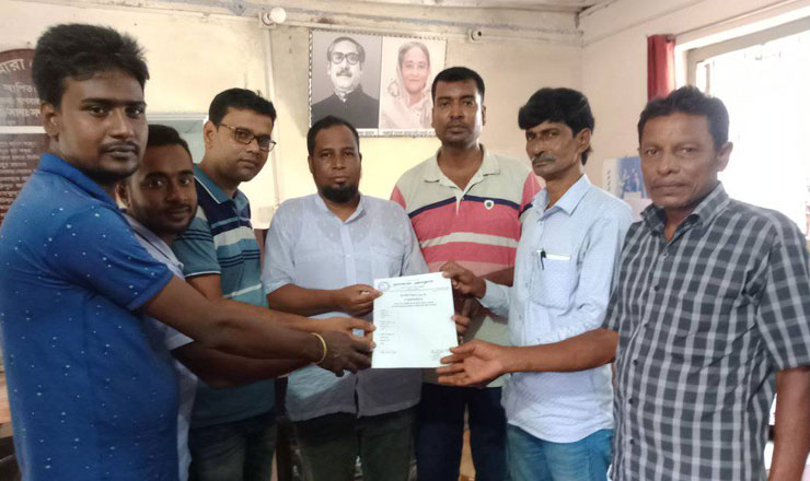 বাগমারা প্রেসক্লাবে সভাপতি পদে সামসুজ্জোহা মামুনের মনোনয়ন ফরম উত্তোলন