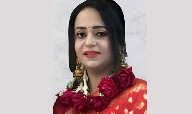 ব্যাংক কর্মকর্তা ডেইজির বিরুদ্ধে ‘ভুয়া পিএইচডি’র অভিযোগ