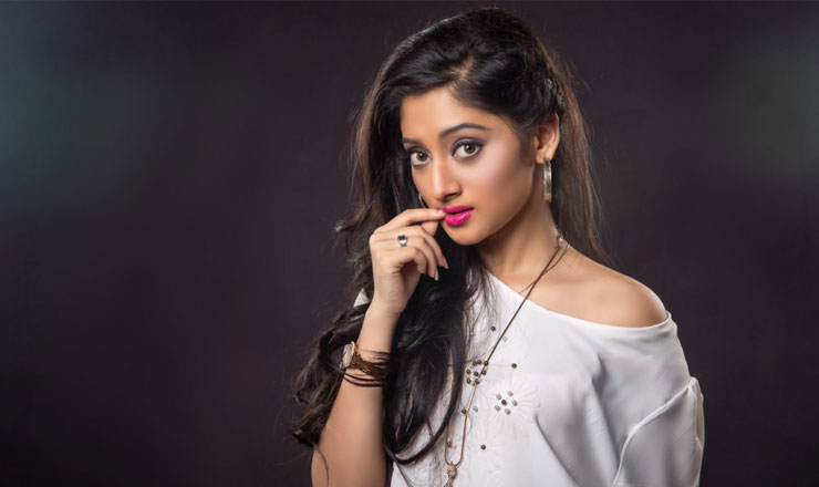 শাকিব খান ইস্যুতে মুখ খুললেন পূজা চেরি