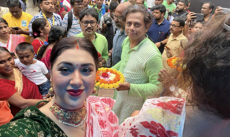 আবারো গোপনে বিয়ে করলেন অপু বিশ্বাস!