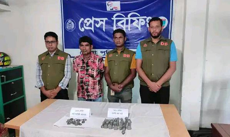 যশোর বেনাপোল বন্দর থেকে পার্টস চুরির ঘটনায় একজন আটক