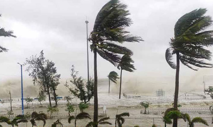 ঘূর্ণিঝড় ‘সিত্রাং’, সরাসরি আঘাত হানতে পারে বাংলাদেশে