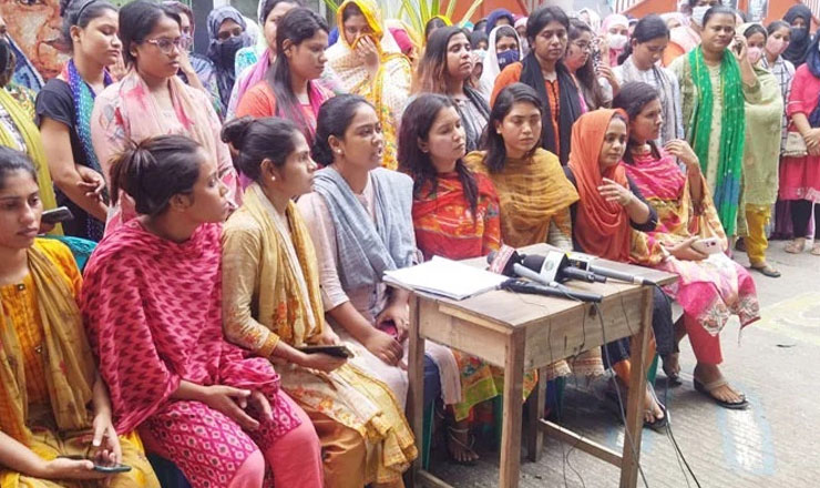 ইডেন ছাত্রলীগের বহিষ্কৃত ৭ ছাত্রীকে আত্মসমর্পণের নির্দেশ