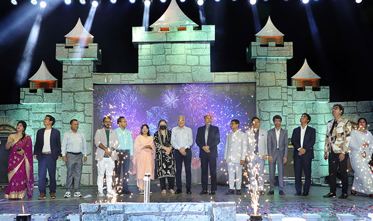 ছবি: সম্মেলনে ওয়ালটনের পরিচালনা পর্ষদের সদস্যগণ এবং ঊর্ধ্বতন কর্মকর্তারা