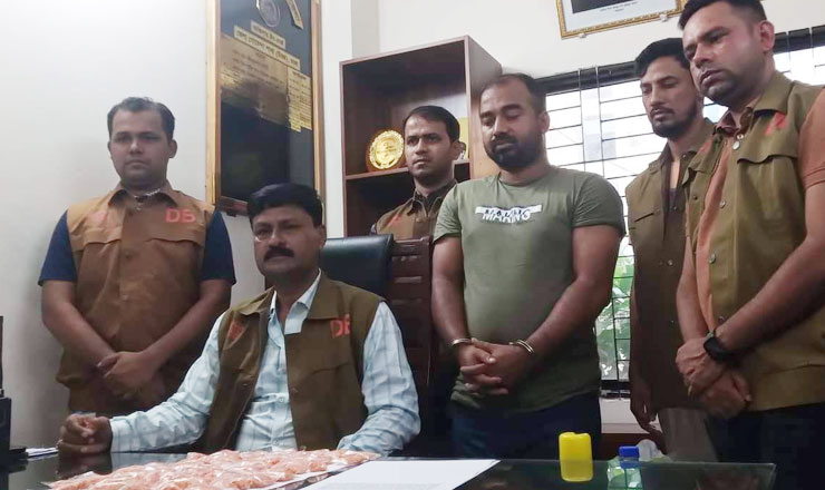 ৬ হাজার পিস ইয়াবাসহ মাদক ব্যবসায়ী গ্রেপ্তার 