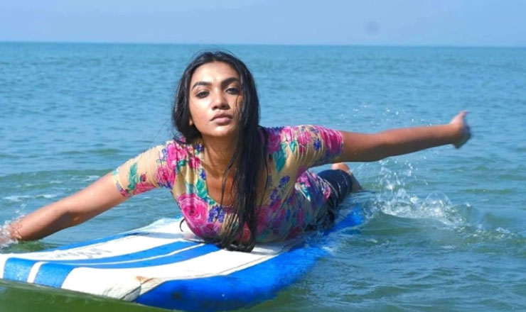 শাজাহান খানের সিনেমা থেকে সরে দাঁড়ালেন ‘ন ডরাই’ অভিনেত্রী
