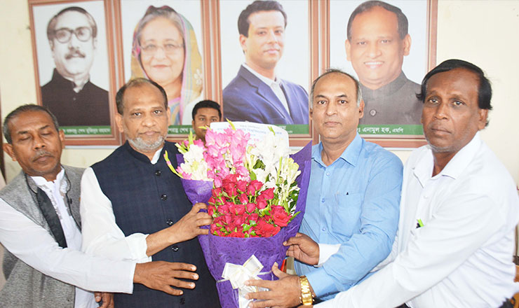ভবানীগঞ্জ সরকারি বিশ্ববিদ্যালয় কলেজের পক্ষ থেকে এমপি এনামুল হককে শুভেচ্ছা