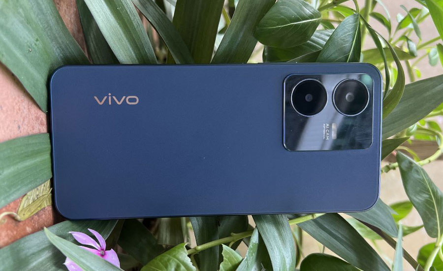 তরুণদের আগ্রহের শীর্ষে ভিভো ওয়াই২২এস