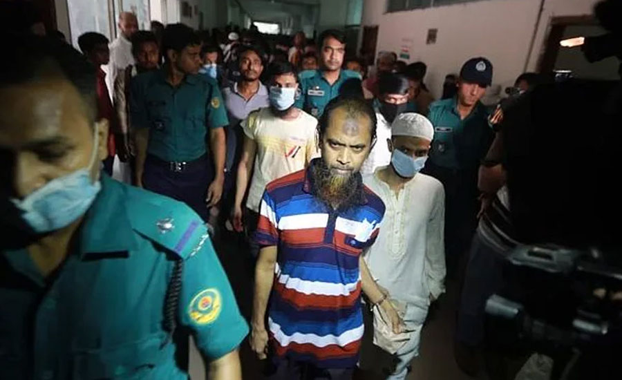 ঢাকার আদালত থেকে মৃত্যুদণ্ডপ্রাপ্ত দুই জঙ্গিকে ছিনিয়ে নিলেন সহযোগীরা