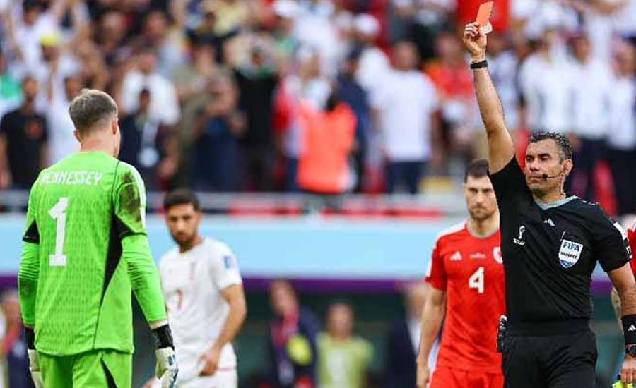 কাতার বিশ্বকাপের প্রথম লাল কার্ড দেখলেন গোলরক্ষক