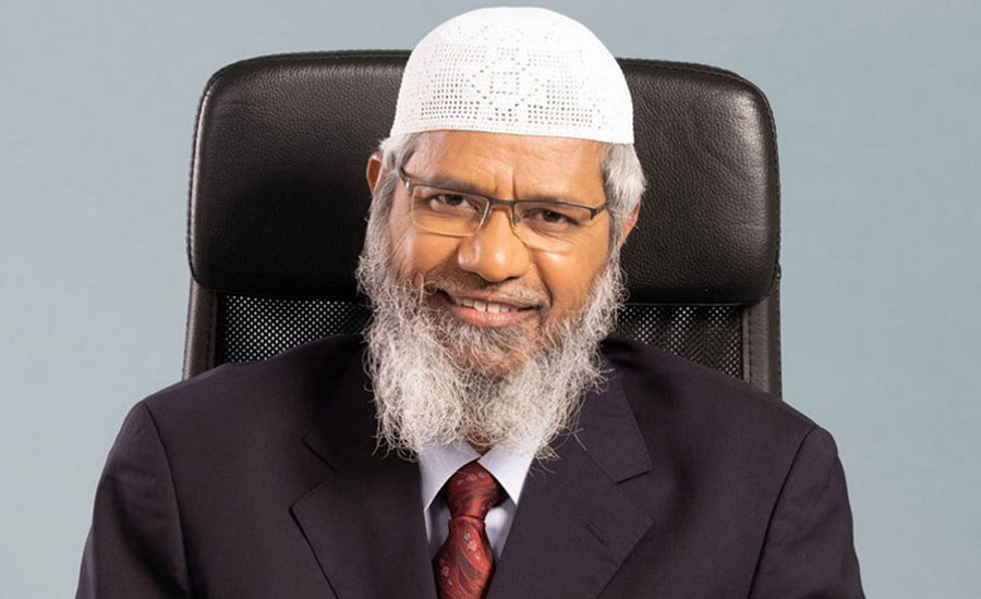 ভারতের আপত্তি, জাকির নায়েক টিভিতেই খেলা দেখছেন