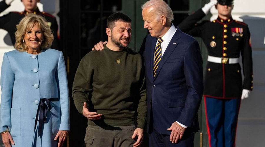 রুশ হামলার মধ্যেই ন্যাটোর পাহারায় যুক্তরাষ্ট্র গেলেন জেলেনস্কি