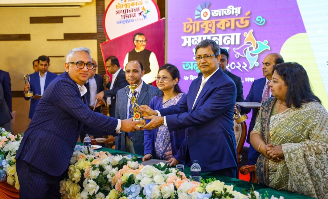 টানা সাতবারের মতো সর্বোচ্চ করদাতার সম্মাননা পেলো গ্রামীণফোন