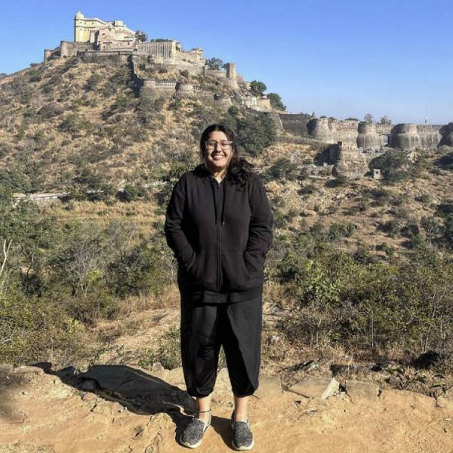 কাজ করেছেন শাহরুখ, সইফদের সঙ্গে, এখন কী করেন সেই ছোট্ট মেয়েটি