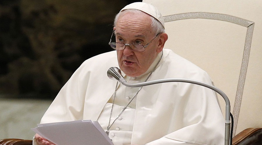 সমকামিতা অপরাধ নয়: পোপ ফ্রান্সিস