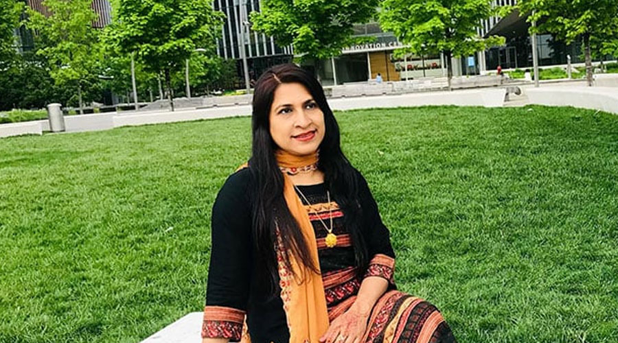 কিং আব্দুল আজিজ এয়ারপোর্টে যাত্রাবিরতি ও স্বাবলম্বী আছিয়ার কাহিনী