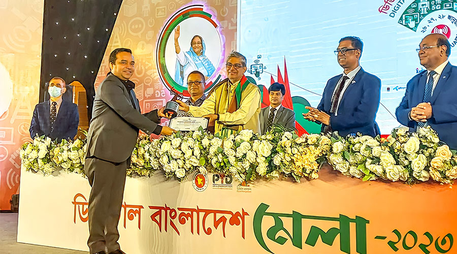 ডাক ও টেলিযোগাযোগ পদক পেলো ফিফোটেক