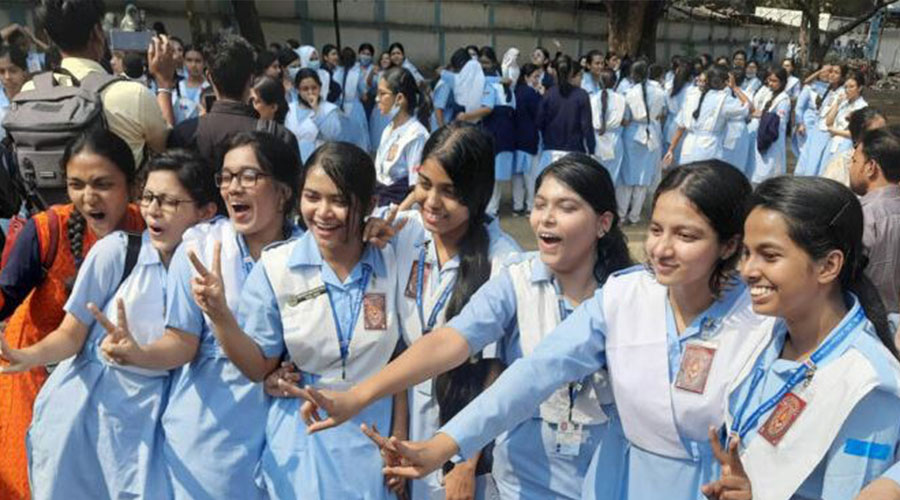 চট্টগ্রাম শিক্ষা বোর্ডে এইচএসসি পরীক্ষারয় কমেছে পাসের হার ও জিপিএ-৫