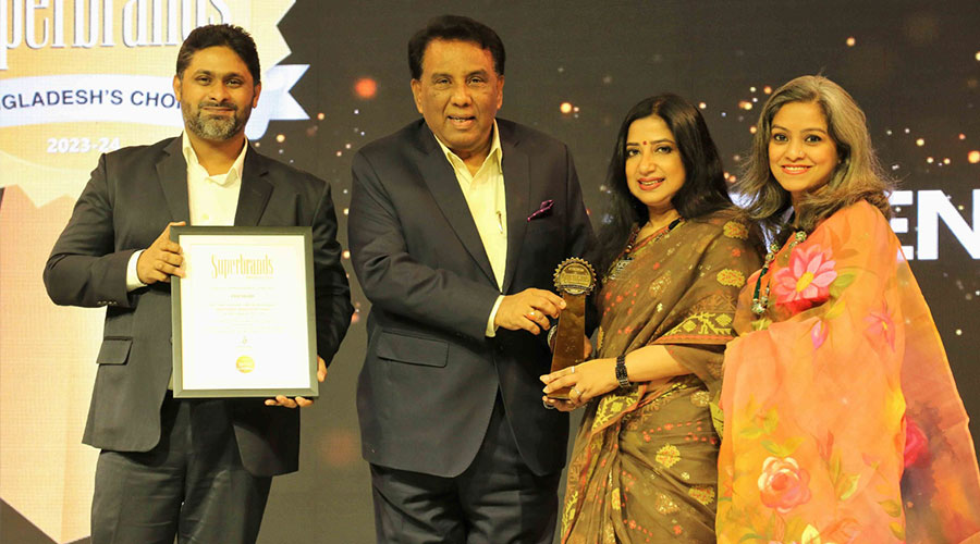 সুপারব্র্যান্ড অ্যাওয়ার্ড পেল ‘ফ্রেন্ডশিপ’ 