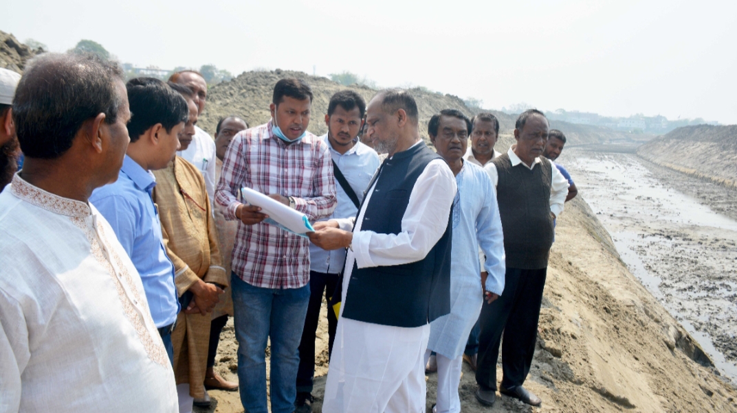বাগমারায় নদী পুনঃখনন কাজ পরিদর্শন করলেন এমপি এনামুল হক