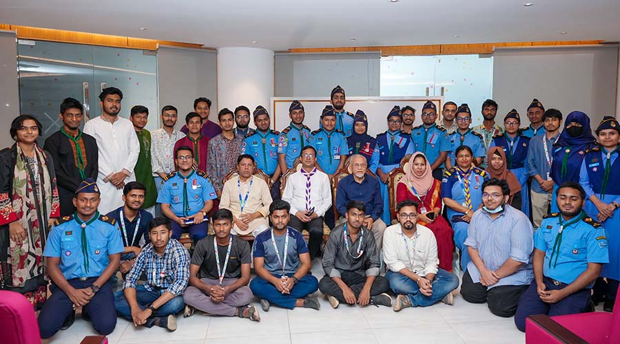 ড্যাফোডিল এয়ার রোভার স্কাউট গ্রুপের ‘স্কাউট ওন’ ও সনদ বিতরণ