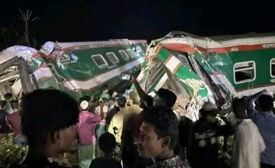 ট্রেন দুর্ঘটনায় ইসির ১২ কর্মকর্তা আহত, প্রাণে বেঁচে যা বললেন সিনিয়র সহকারী সচিব