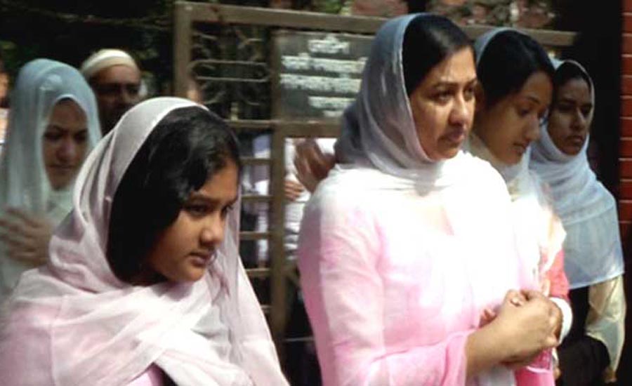 খালেদা জিয়ার সঙ্গে ঈদ করতে দুই নাতনি ঢাকায়