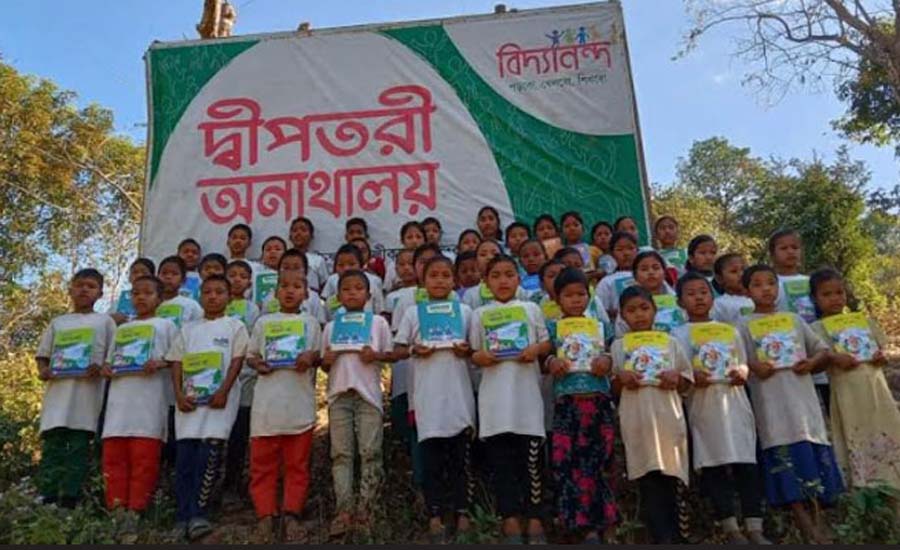 ৫ অনাথালয়ের দায়িত্ব ছাড়বে বিদ্যানন্দ