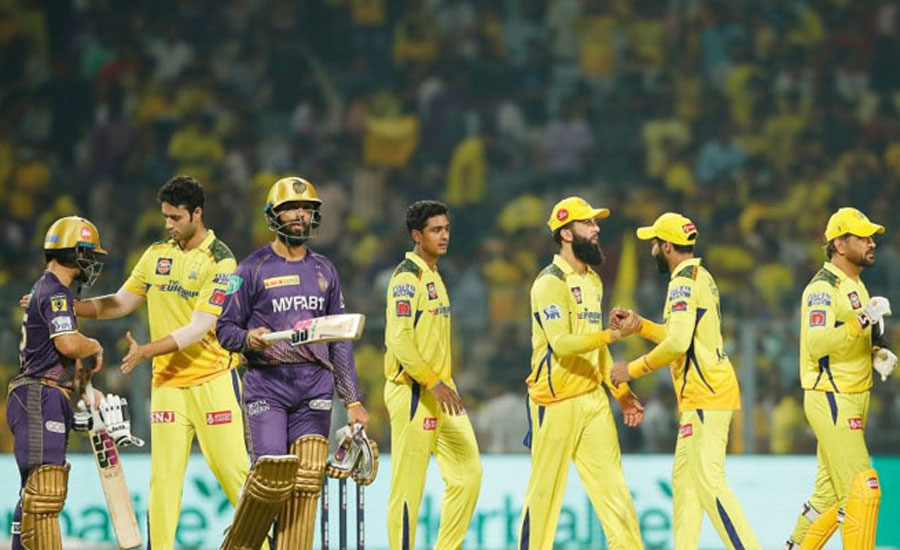 কলকাতাকে হারিয়ে শীর্ষে চেন্নাই