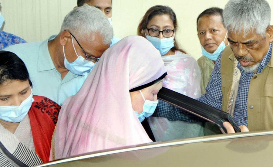 বাসায় ফিরছেন খালেদা জিয়া