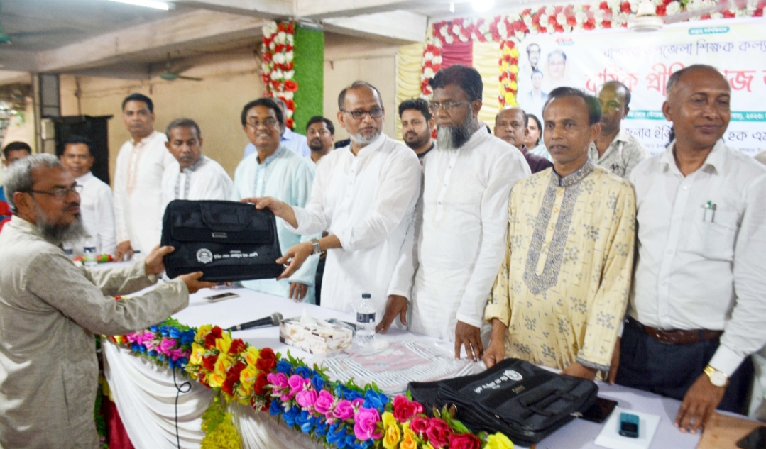 শিক্ষকদের দায়িত্ব যথাযথ ভাবে পালন করতে হবে: এমপি এনামুল হক