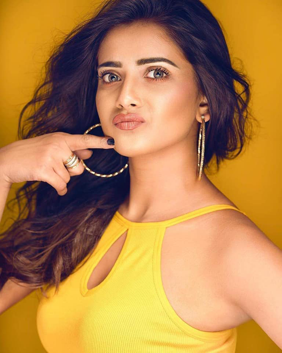 মদ্যপ অবস্থায় যা করলেন তানজিন তিশা