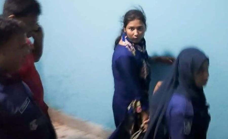 চট্টগ্রামে ছাত্রদল নেত্রীকে ছাত্রলীগের রাতভর নির্যাতন