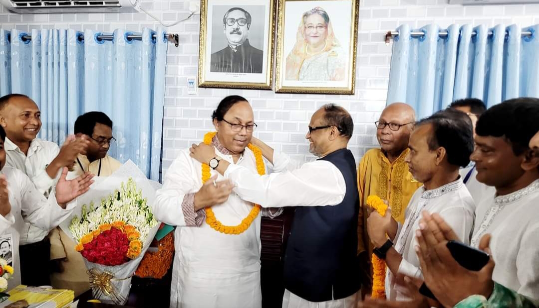 বাগমারা উপজেলা আ’লীগের ভালোবাসায় সিক্ত রাসিকের নব-নির্বাচিত মেয়র লিটন