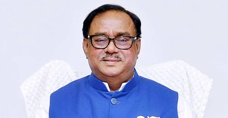 নওগাঁ রাজতন্ত্রের রাজার নাম খাদ্যমন্ত্রী সাধন চন্দ্র মজুমদার 