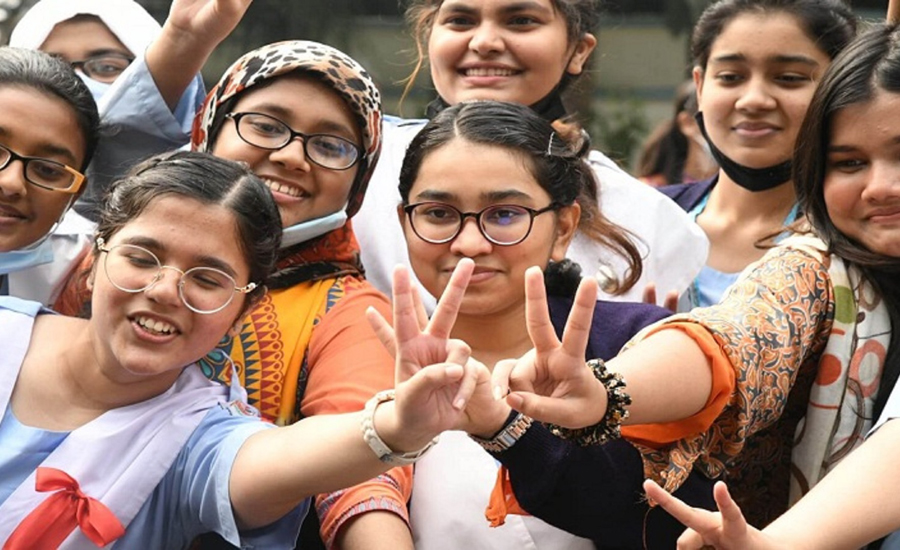 কমেছে পাসের হার ও জিপিএ ৫ 