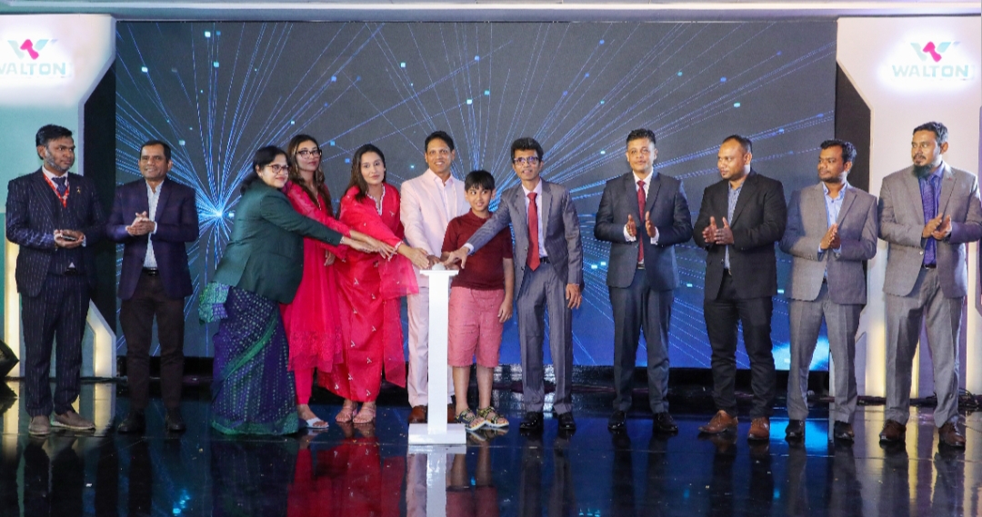 বিক্রয় প্রবৃদ্ধিতে বিশেষ অবদানের জন্য  ১৪৪ প্লাজা ও ম্যানেজার পুরস্কৃত 
