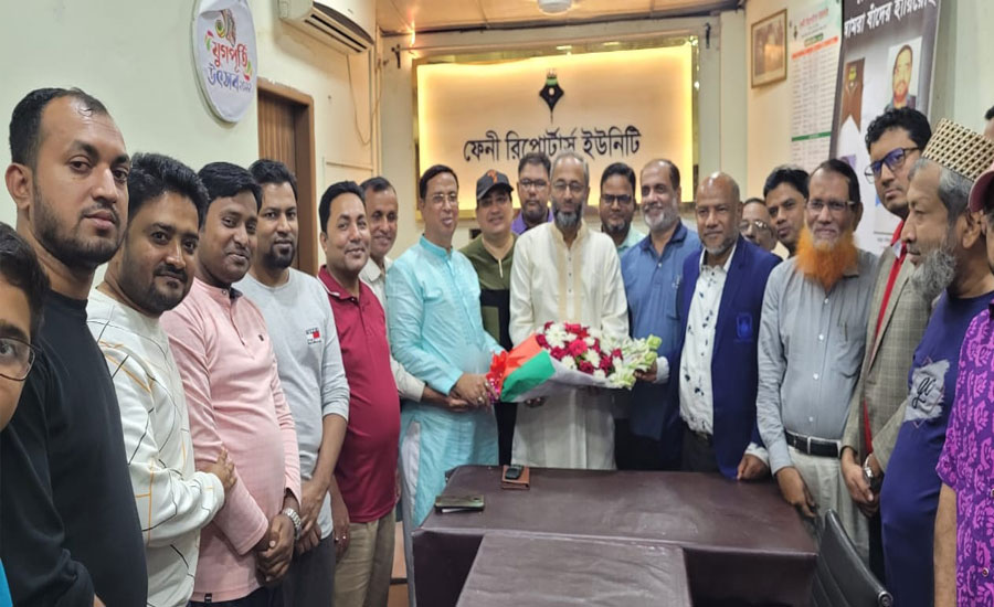ফেনীর সময় সম্পাদকের জন্মদিনে গণমাধ্যমকর্মীদের মিলনমেলা