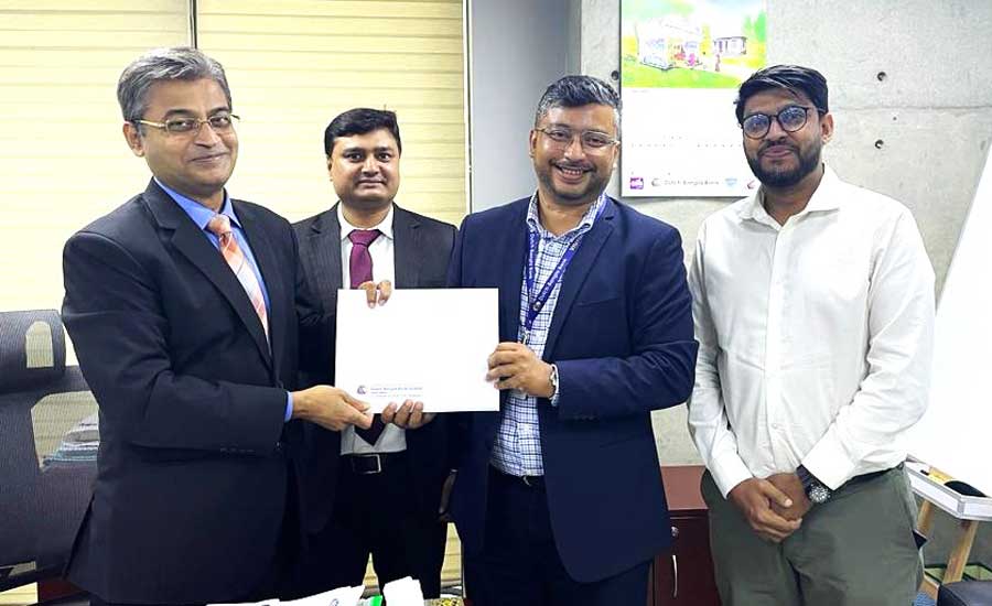 ডাচ বাংলার টায়ার ফোর ডাটা সেন্টার বাস্তবায়ন করবে স্মার্ট টেক 