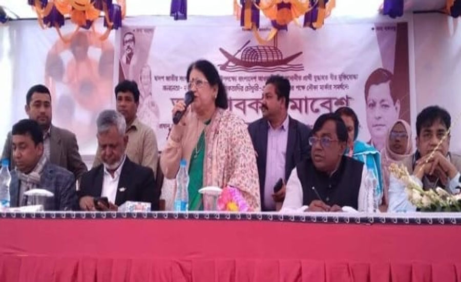 বিজয়নগরে অভিভাবক সমাবেশে ভোট চাইলেন এমপির সহধর্মিণী অধ্যাপক ফাহিমা খাতুন 