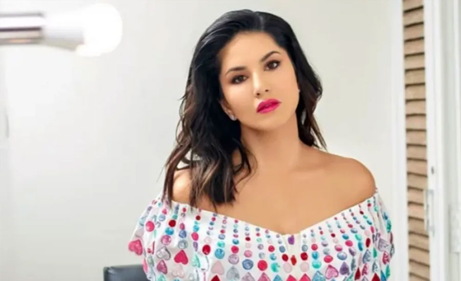নীল সিনেমায় অভিনয় করতে হলে যে বিশেষ ধরনের দক্ষতা থাকতে হয়, জানালেন সানি